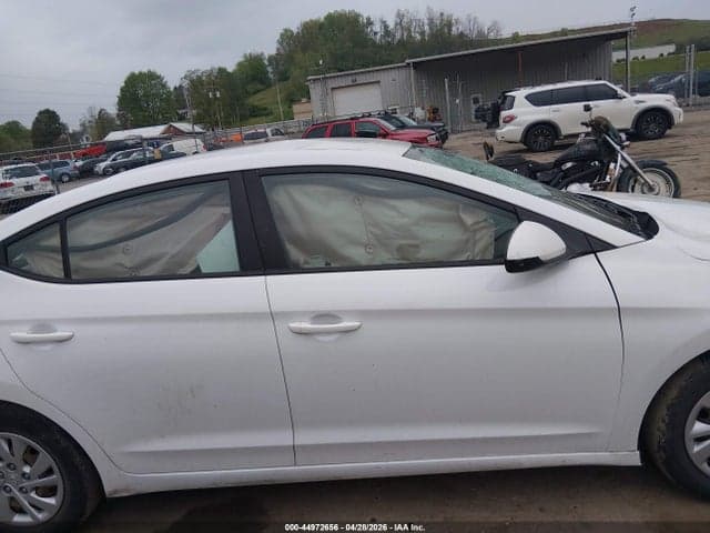 2019 HYUNDAI ELANTRA SE 13
