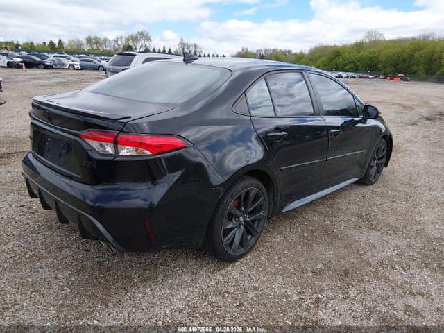 2023 TOYOTA COROLLA SE 4