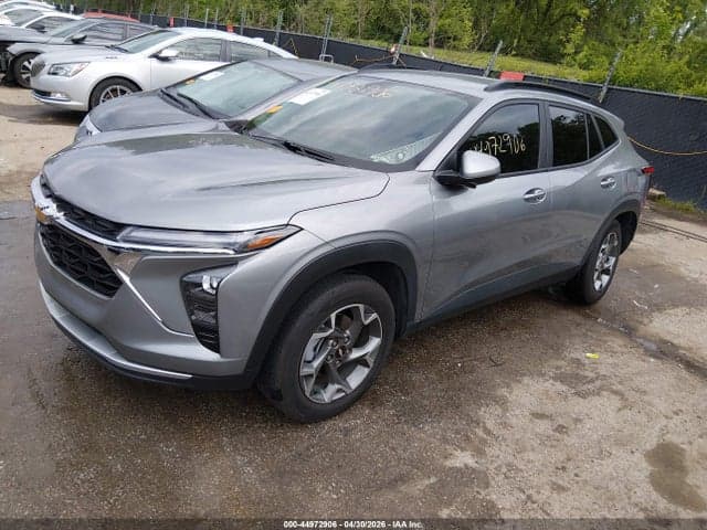 2025 CHEVROLET TRAX FWD LT 2