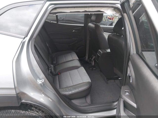 2025 CHEVROLET TRAX FWD LT 8