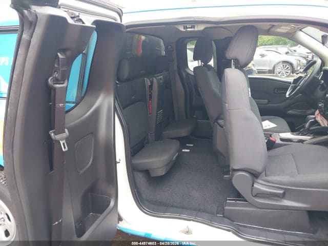 2024 NISSAN FRONTIER KING CAB S 4X4 8