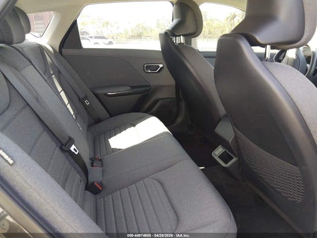 2025 KIA K4 EX 8