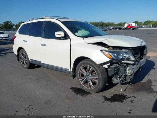 2017 NISSAN PATHFINDER PLATINUM 1