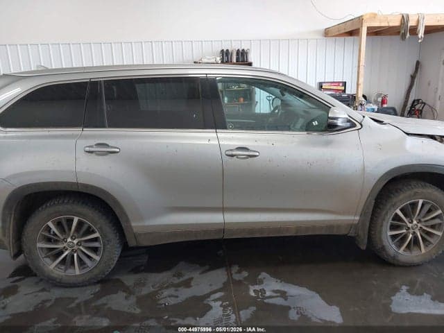 2019 TOYOTA HIGHLANDER XLE 13