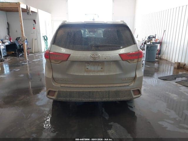 2019 TOYOTA HIGHLANDER XLE 16