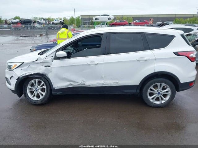 2017 FORD ESCAPE SE 14
