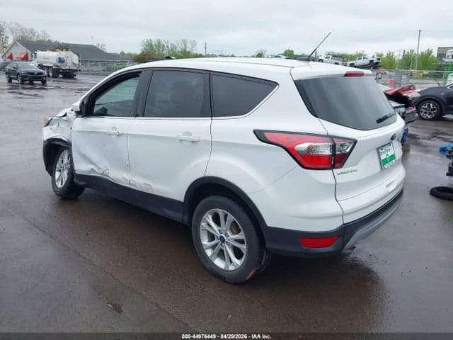 2017 FORD ESCAPE SE 3