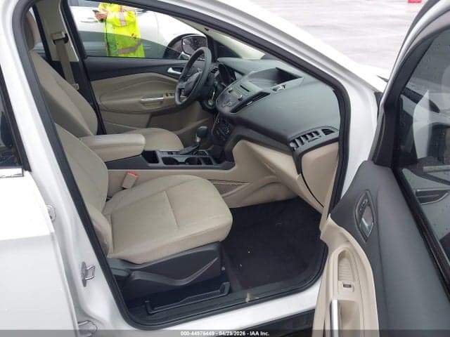 2017 FORD ESCAPE SE 5