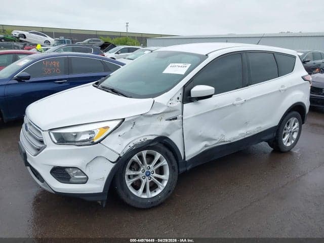 2017 FORD ESCAPE SE 6