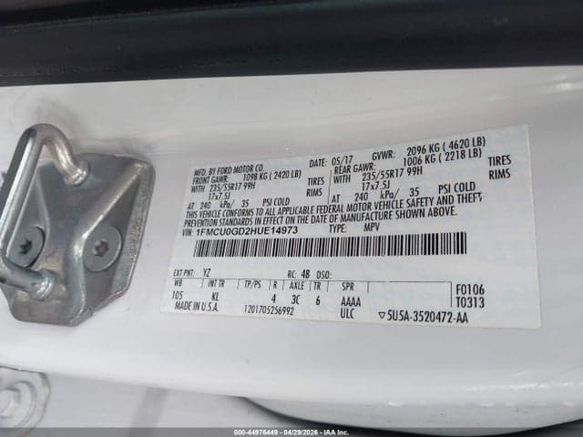 2017 FORD ESCAPE SE 9