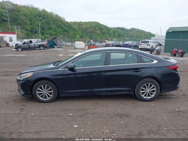 2018 HYUNDAI SONATA SE 13