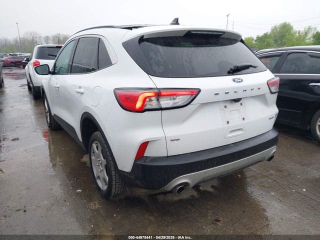 2021 FORD ESCAPE SE 3