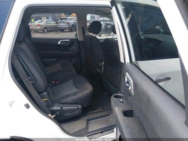2017 NISSAN PATHFINDER S 8