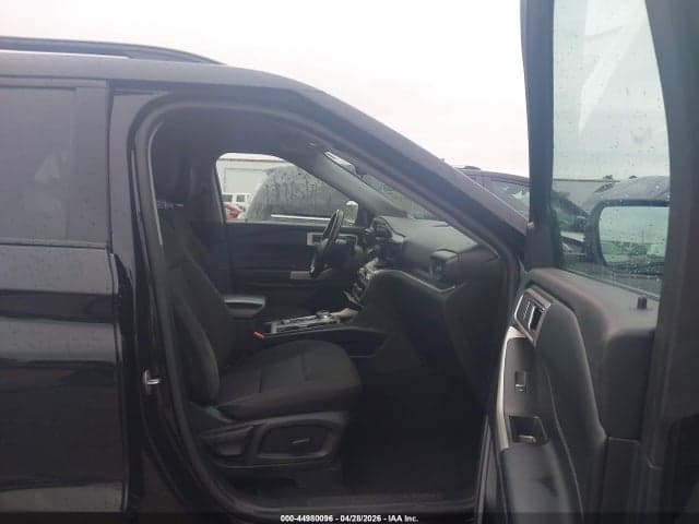2022 FORD EXPLORER XLT 5