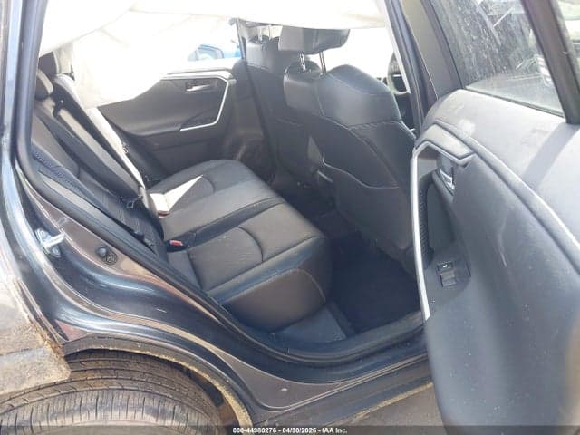 2025 TOYOTA RAV4 LIMITED 8