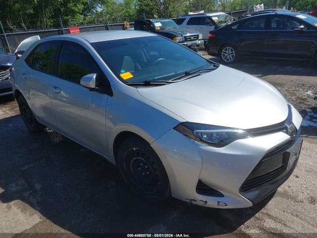 2018 TOYOTA COROLLA LE 1