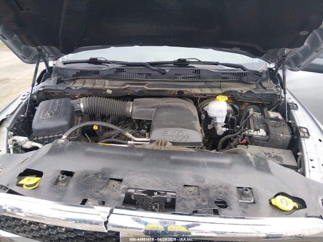 2022 RAM 1500 CLASSIC SLT 4X2 5'7 BOX 10