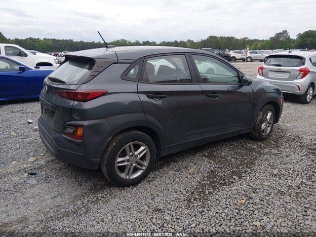 2021 HYUNDAI KONA SE 4