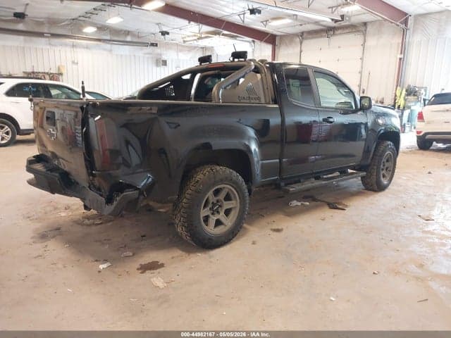 2017 CHEVROLET COLORADO Z71 4