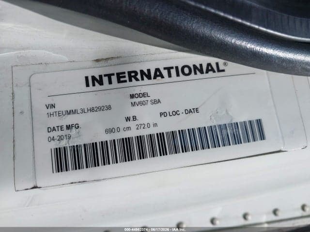 2020 INTERNATIONAL MV 8