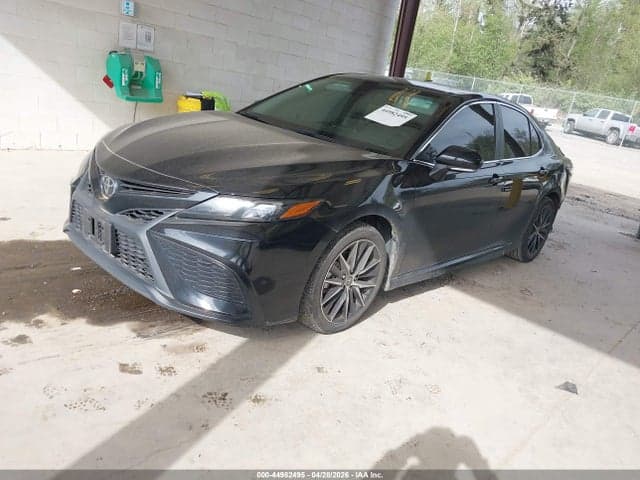 2022 TOYOTA CAMRY SE AWD 2