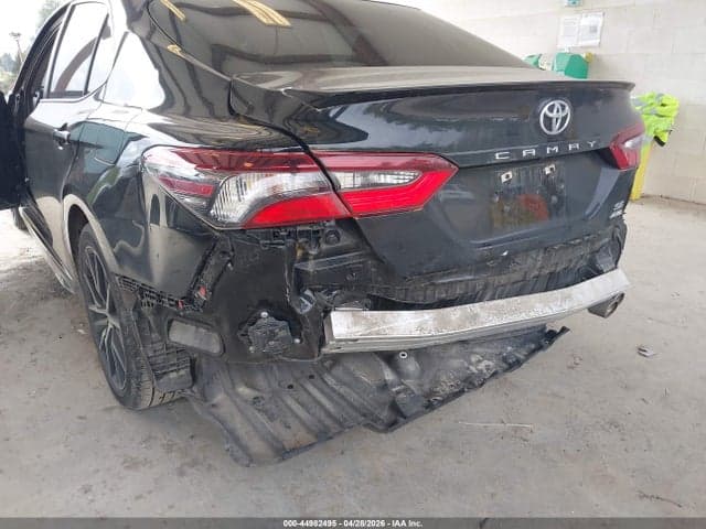 2022 TOYOTA CAMRY SE AWD 6