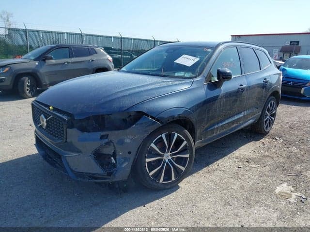 2025 VOLVO XC60 B5 PLUS 2
