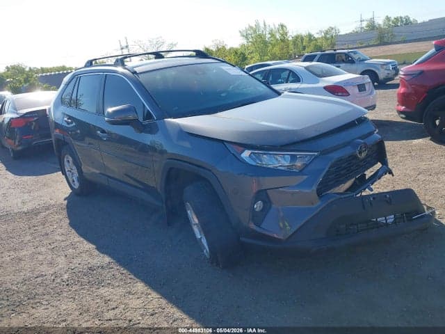 2021 TOYOTA RAV4 XLE 1