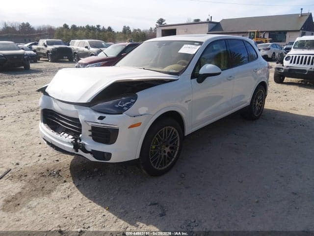 2017 PORSCHE CAYENNE E-HYBRID 2