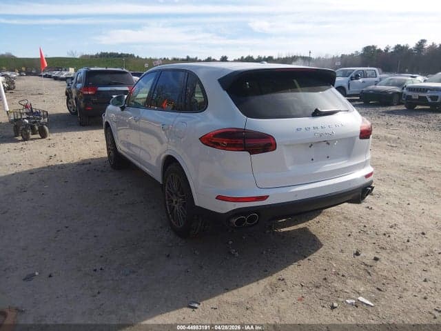 2017 PORSCHE CAYENNE E-HYBRID 3
