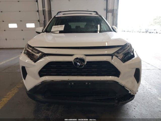 2024 TOYOTA RAV4 XLE 12