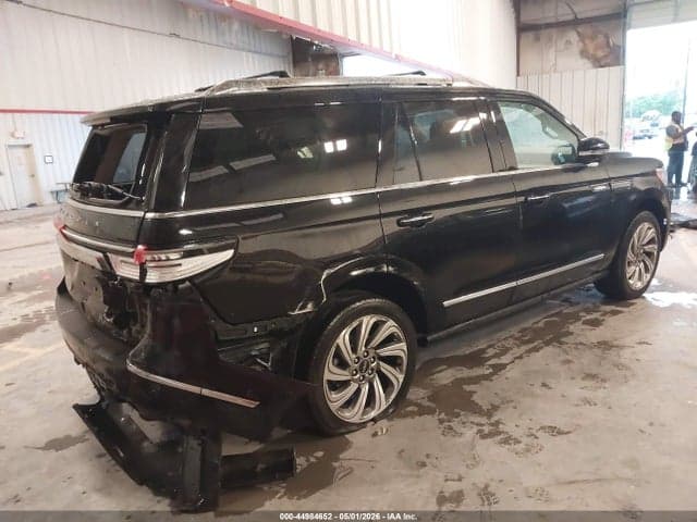 2023 LINCOLN NAVIGATOR STANDARD 4