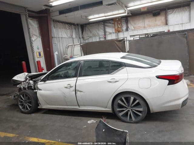 2021 NISSAN ALTIMA SR FWD 15