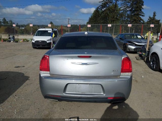 2018 CHRYSLER 300 LIMITED 16