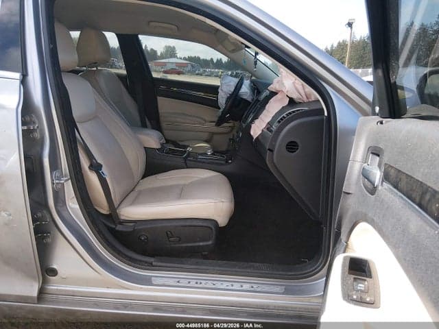 2018 CHRYSLER 300 LIMITED 5