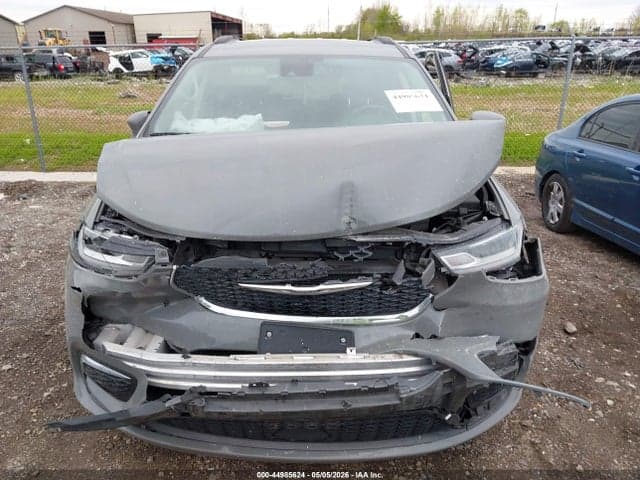 2022 CHRYSLER PACIFICA TOURING L 11