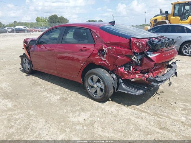 2025 HYUNDAI ELANTRA SE 3