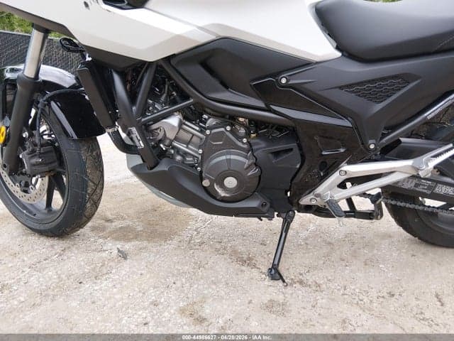 2025 HONDA NC750 XD 9