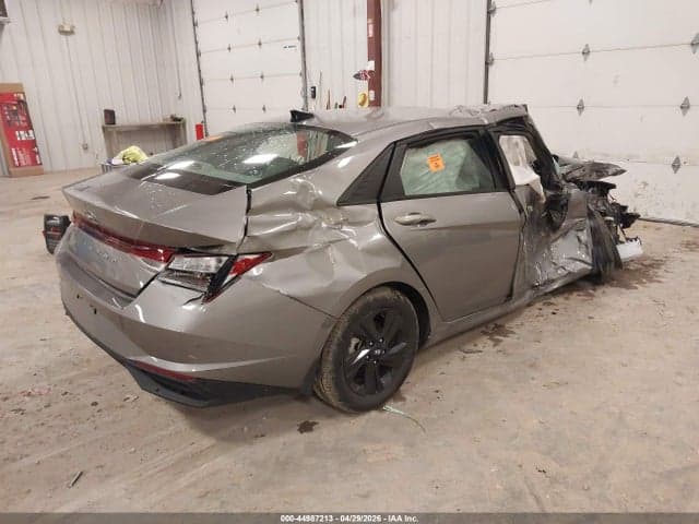2023 HYUNDAI ELANTRA SEL 4