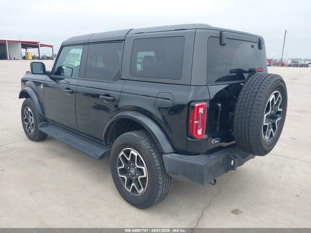 2025 FORD BRONCO OUTER BANKS 3
