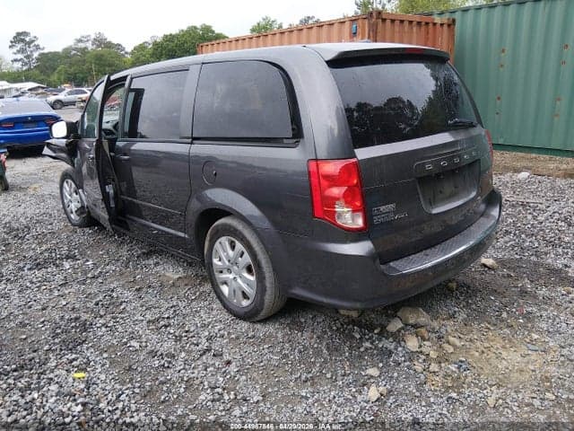 2017 DODGE GRAND CARAVAN SE 3