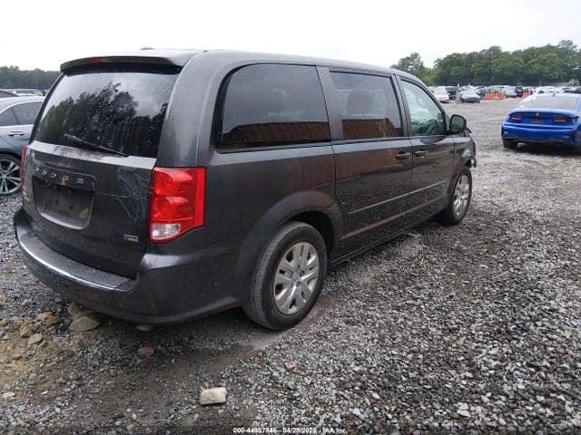 2017 DODGE GRAND CARAVAN SE 4