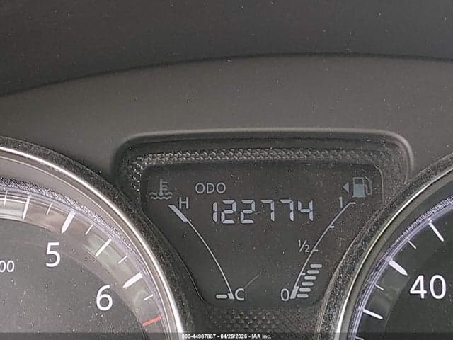 2018 NISSAN VERSA 1.6 SV 16