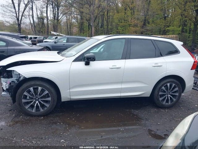 2025 VOLVO XC60 B5 CORE 15