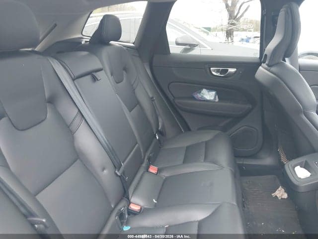 2025 VOLVO XC60 B5 CORE 8