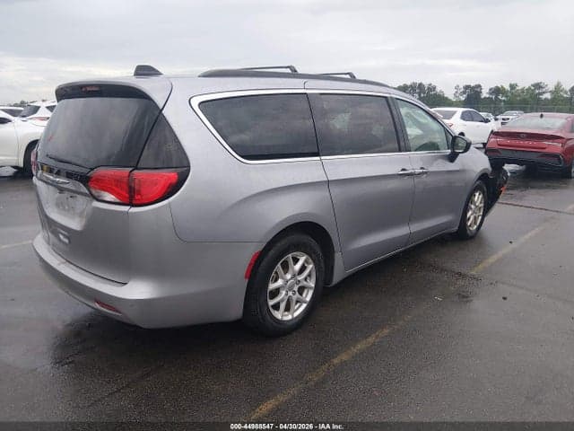 2021 CHRYSLER VOYAGER LXI 4