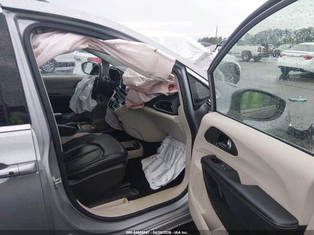 2021 CHRYSLER VOYAGER LXI 5