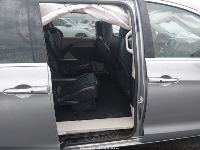 2021 CHRYSLER VOYAGER LXI 8