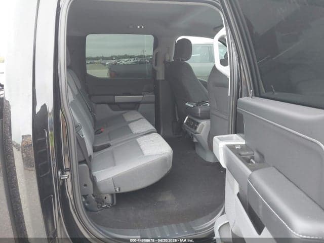 2023 FORD F-150 XLT 8
