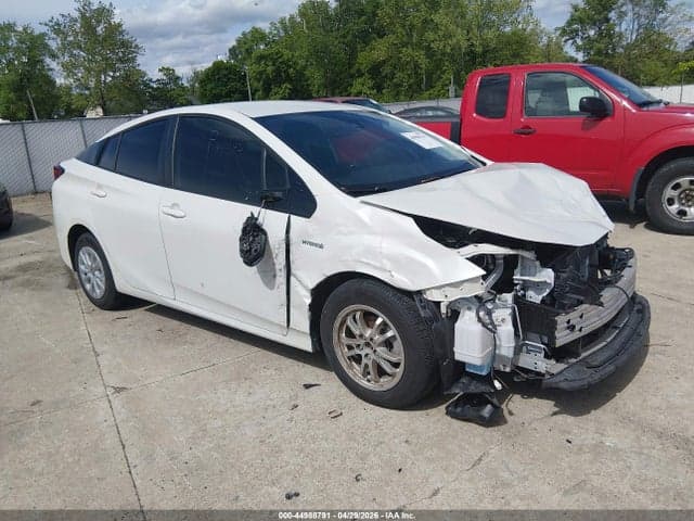 2020 TOYOTA PRIUS LE 1